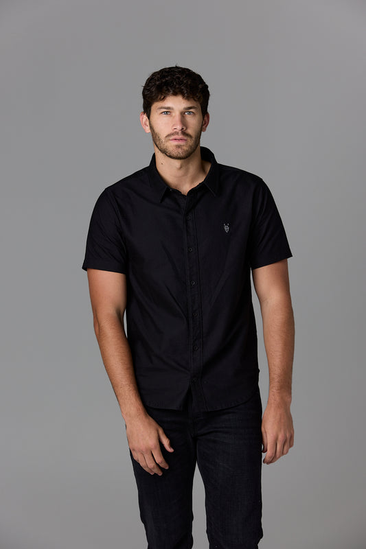 Man in black shirt, SOW_2_ECOM_WEB_02