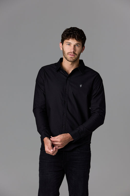 Man in black shirt - SOW_2_ECOM_WEB_69