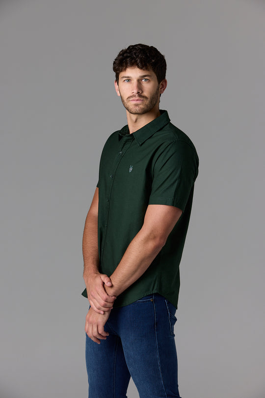 Man in green shirt - SOW_2_ECOM_WEB_114