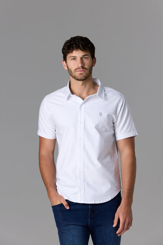 Man in white shirt - SOW_2_ECOM_WEB_128