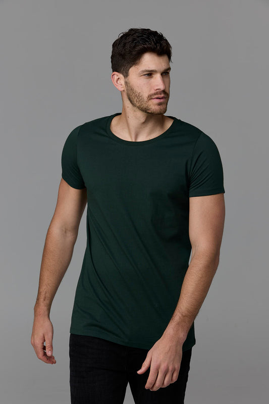 SOW ECOM - Man in green tee shirt