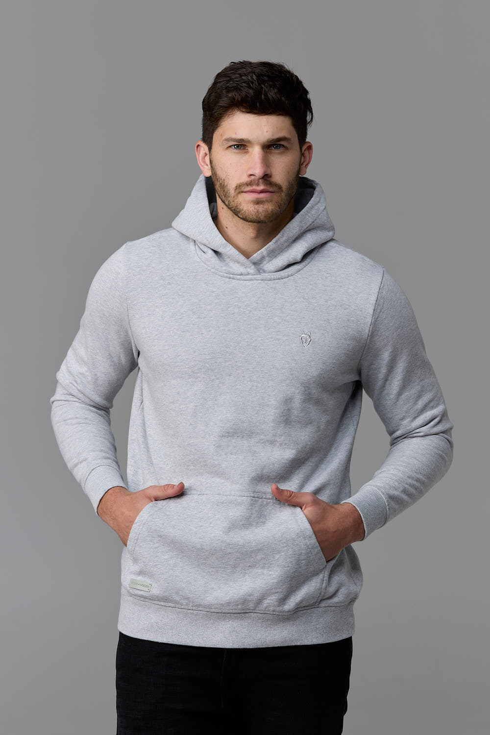 SOW ECOM - Man in gray hoodie