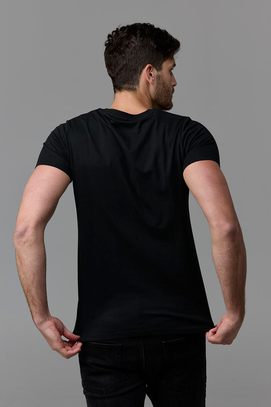 SOW ECOM Black T-Shirt on Male Model (390)