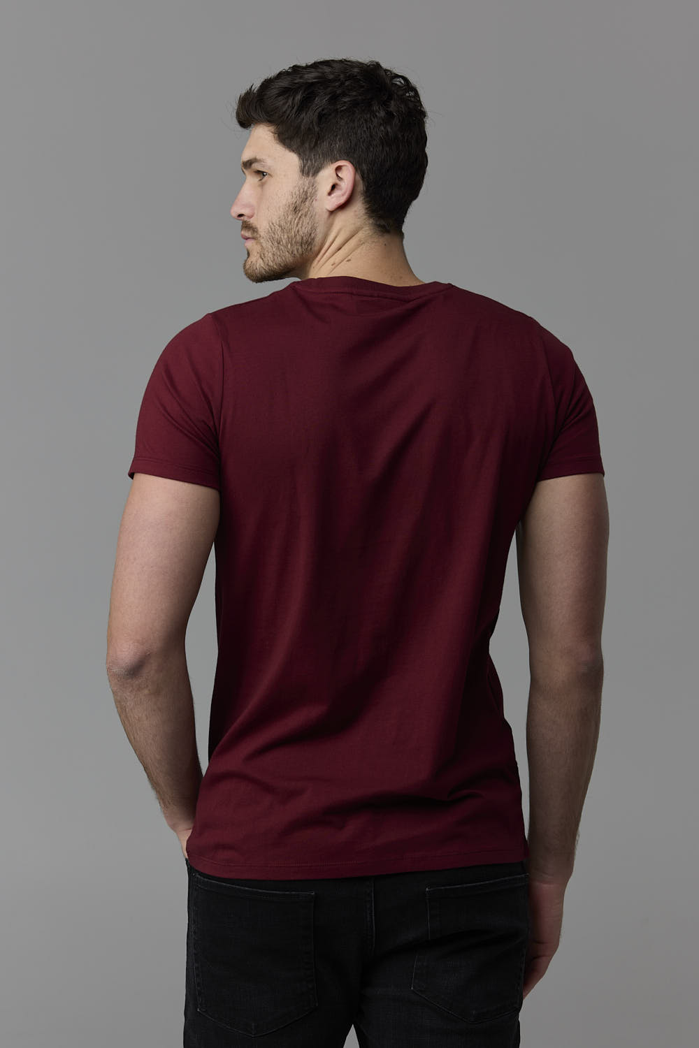 SOW ECOM - Man wearing maroon t-shirt