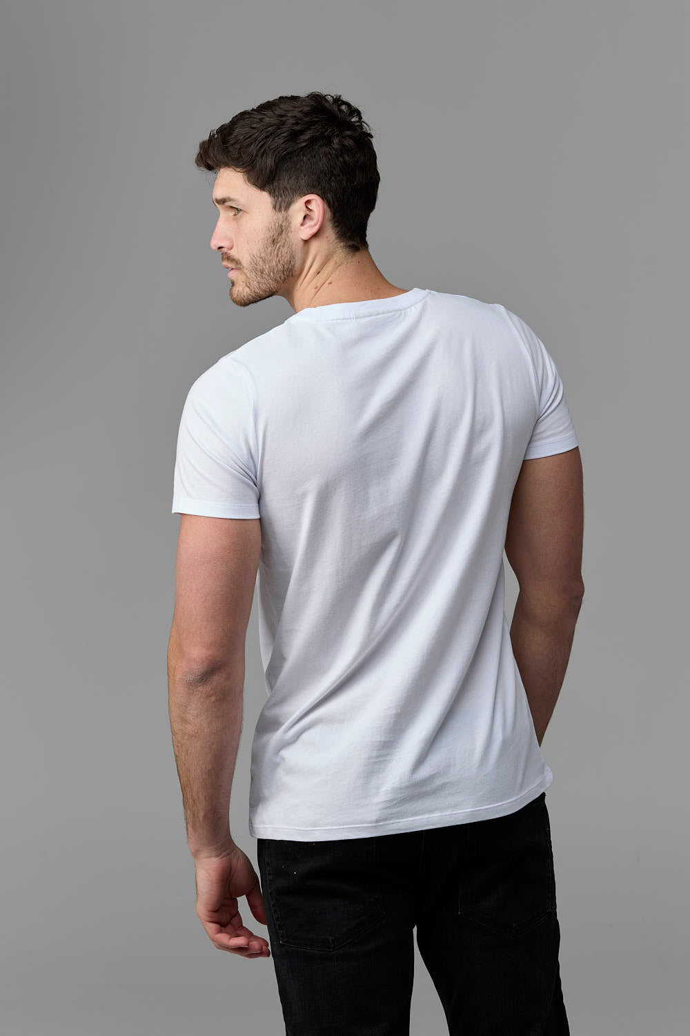 SOW_ECOM_WEB_535 - White t-shirt on man